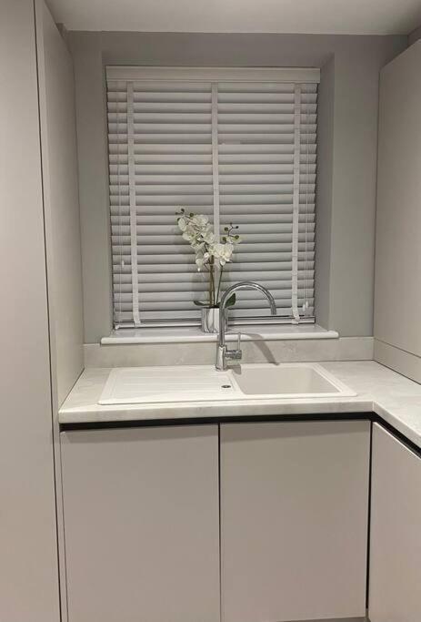 ברודסטיירס Rivendell Modern 2 Bedroom Apartment In St Peters Village Sleeps 6 מראה חיצוני תמונה